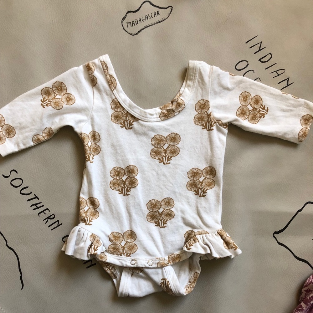 Long sleeve ruffle bodysuit / Kate Quinn